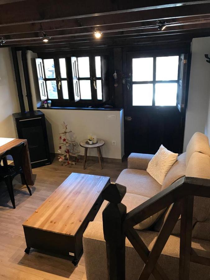 La Casita De Olivia Espinaredo Villa La Villa Bagian luar foto